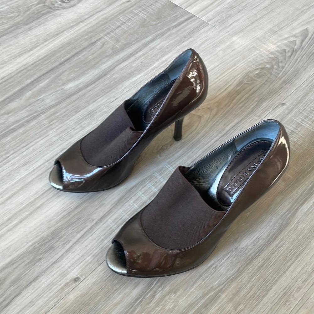 Banana Republic Women’s Layla Peep-Toe Patent Leather Heel Size 6.5